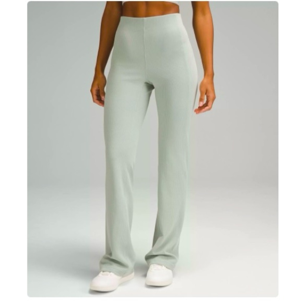 Lululemon Softstreme ribbed flare pant